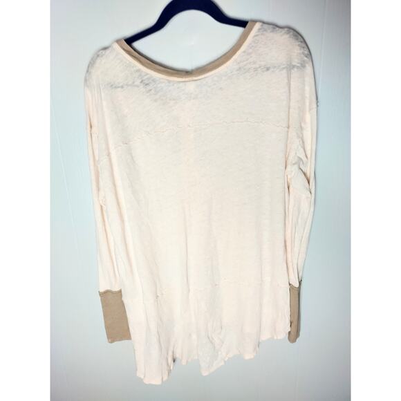 Women We The Free People Two Tone Linen Scoop Neck 5 Buttons, Long-Sleeves Top - Picture 2 of 5